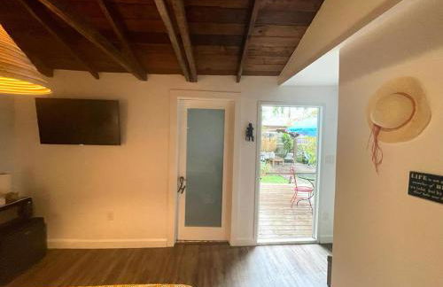 Private Studio Cabin steps from Calle 8 - Foto 79