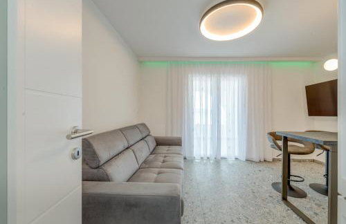 DeLuxe Seaview Apartment KENNEDY I - Photo 77