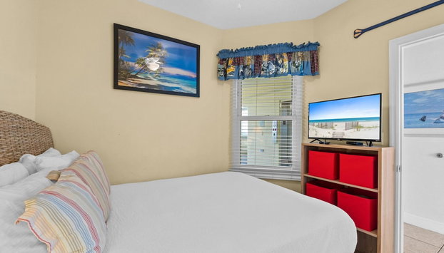 Celadon Beach Resort by Panhandle Getaways - Foto 4, Habitación