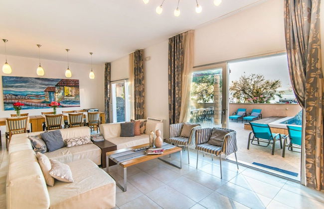 Magnificent Villa in Supetar With Swimming Pool - Foto 10