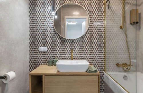 Nowoczesny apartament z balkonem i widokiem na miasto - Foto 15