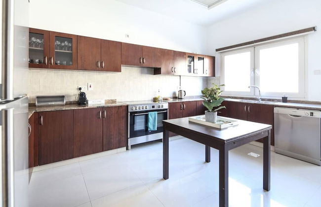 Spectacular Al Wasl Villa - With Private Pool - Foto 26