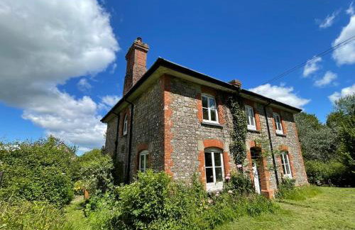 The Farmhouse - Photo 12