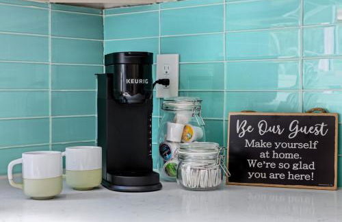 Modern Retreat Near Domain with Game Room and Gym - Foto 12