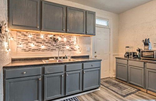 Charming Fort Wayne Home about 1 Mi to Downtown! - Foto 3