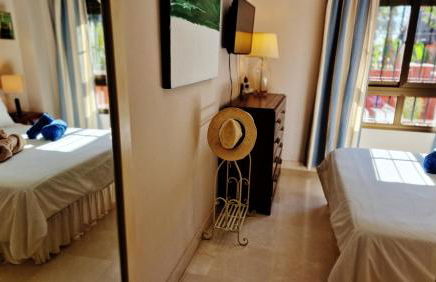 Velez Nazari Los Moriscos - Foto 8