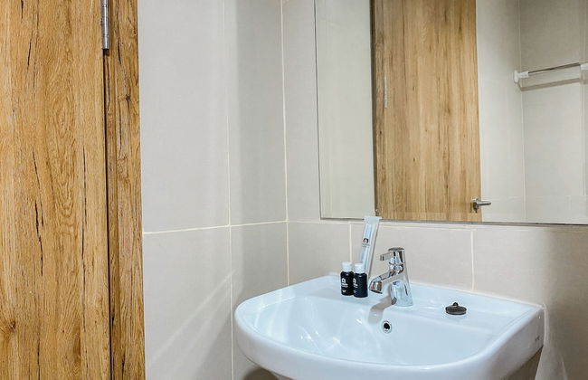 Best Place and Homey Studio Apartment LRT City Jatibening - Photo 16