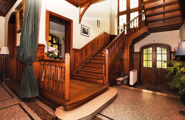 Beautiful Castle in Spa wit Garden - Photo 2