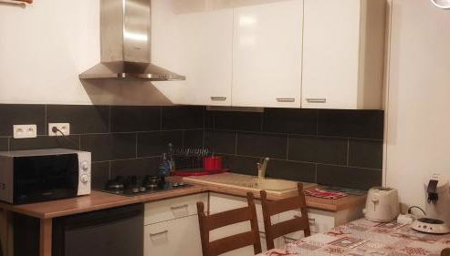 Le Chalet de Poche - Gite 2 étoiles - 5 pers - Photo 4, stove, toaster, minibar