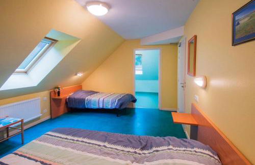 Grande maison conviviale à Saint-Côme-d'Olt avec jardin et cheminée - Photo 12