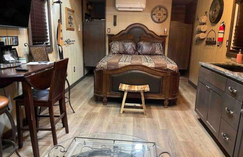 Cowboy Cabin at The Wild West 40 Homestead - Foto 3