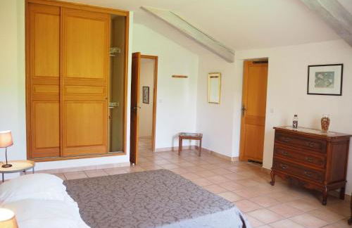 Country House in Lussan Near Pont du Gard - Photo 26