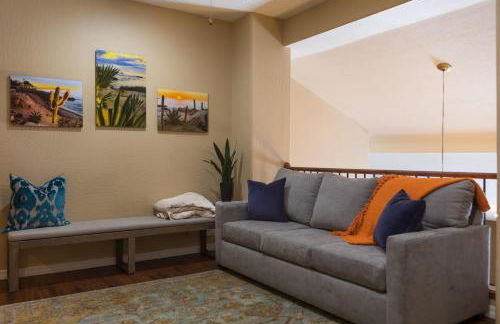 Desert Paradise Pool Spa Pickleball Putt Green - Foto 49