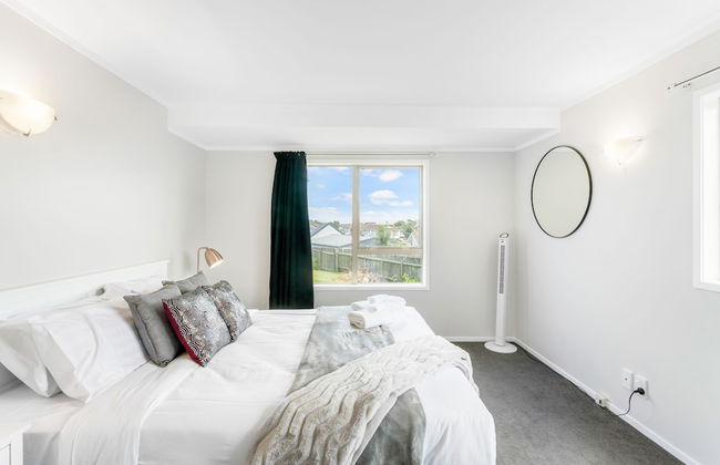 A Home away from Home - Netflix -Parking - Foto 10