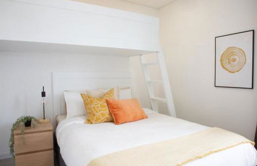 The "Perfect Suite"-top floor only of the house - views for mileskilometers! - Foto 24