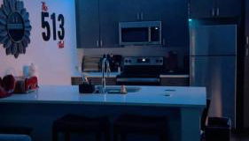 The 513 Flat! 1BR, 1Bath Apt with Pool and Riverfront View! Free Gated Parking! Only Steps from The banks & Stadiums! - Foto 2