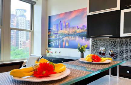 Downtown Cleveland: Steps To Sports & Events 2 Bedroom Condo by RedAwning - Foto 42