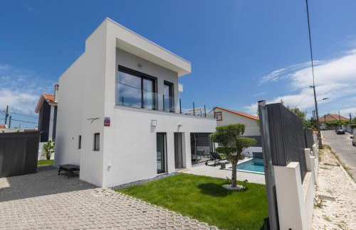 Poolside oasis by Caparica beach - Foto 30