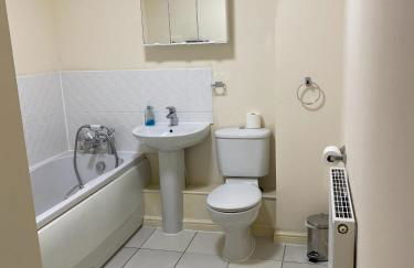 2BR 2 Bath Riverside Penthouse 2 Parking View Near St Neots - Foto 16