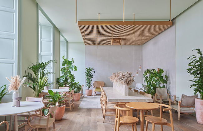 Eden Locke - Photo 6