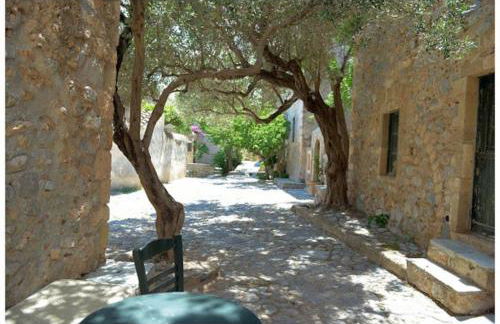 NEFELI castle stone house inside the fortress - Foto 7