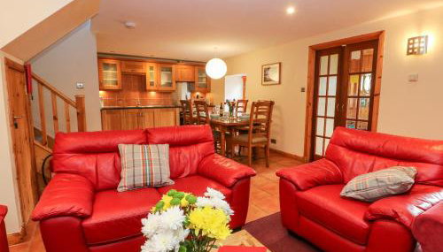 Bugaboo Cottage - Photo 4