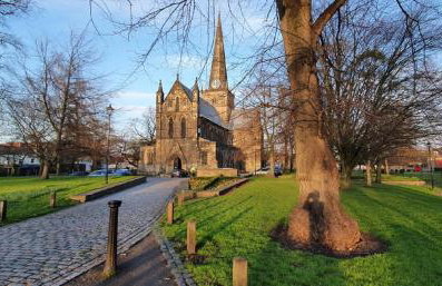 Apartment 4 - striking, 2 bedroom luxury apartment - close to town, mainline rail & theatre - Photo 33