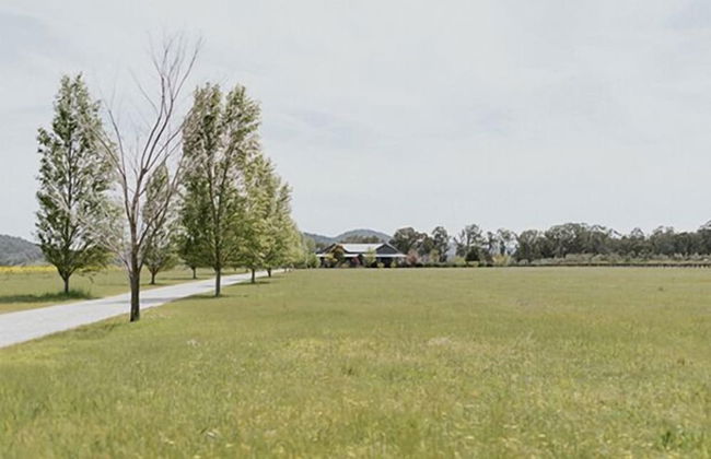 The Farmhouse at Blue Wren Wines - Photo 16