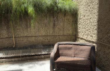 05 - ESTÚDIO LINDO na Savassi com Área privativa, Máquina de lavar, Cozinha completa, TV, Vaga de garagem - Foto 2