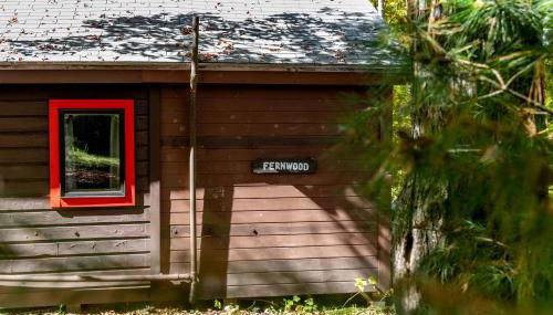 Charming Cabin in the Trees for a Getaway near Hanover, New Hampshire - Foto 2