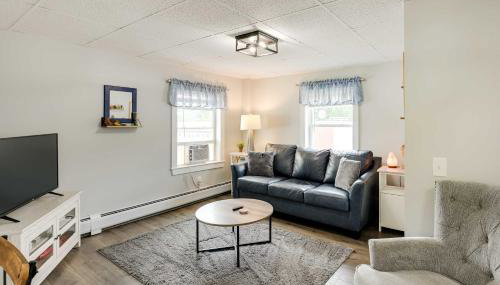 Chic and Central Apartment about 6 Mi to Sebec Lake! - Foto 5