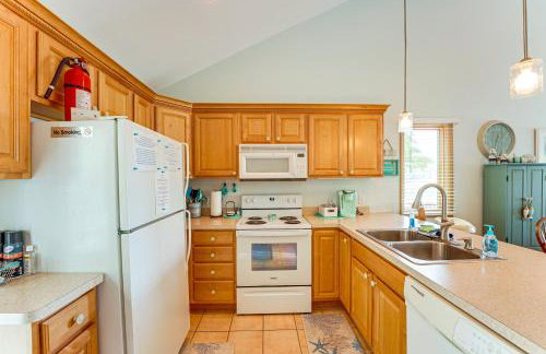 13 Mi to South Haven Lakefront Retreat with Dock! - Foto 9