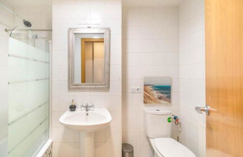 Acogedora habitación en apartamento con terraza - Photo 21