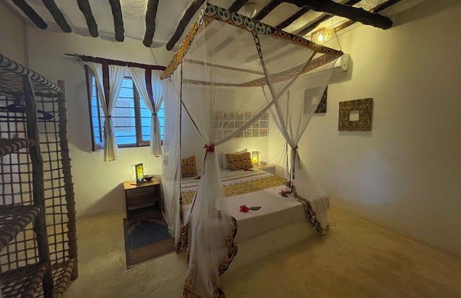 Breeze Residence - Photo 2