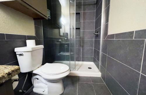 Full Kitchen, Beautiful & Brilliant Apt B - Foto 28