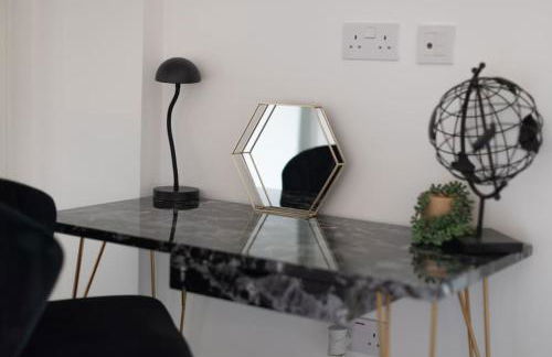 Runway Retreat, close to London Heathrow - Foto 22