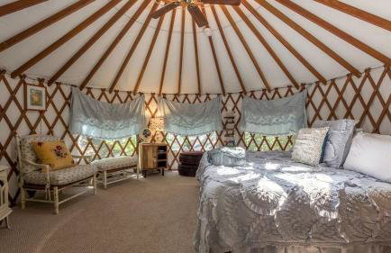 Cozy Romantic Yurt Rental in Woodlands near California Beach Town of Cayucos - Foto 14