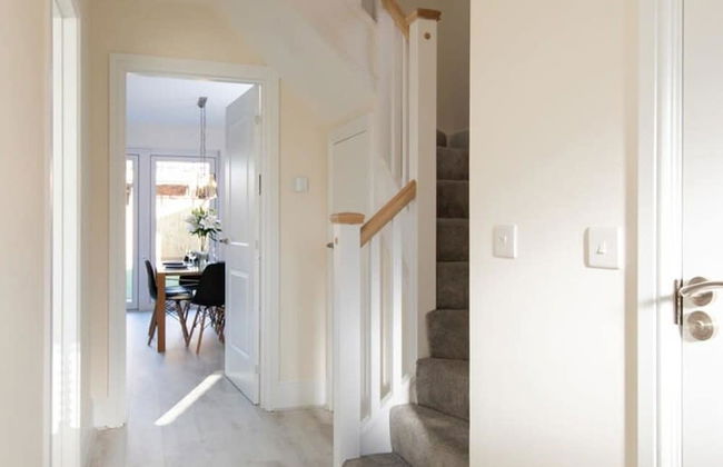 Charming Modern City Escape Garden Parking - Foto 20