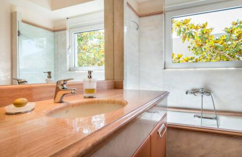 Amazing 5 bedroom Villa with Swimming Pool - Foto 49