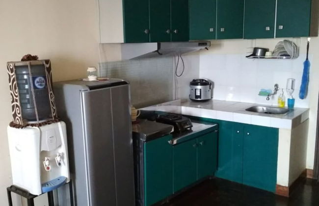 The suites Metro Apartment by Desta Farispro - Foto 19