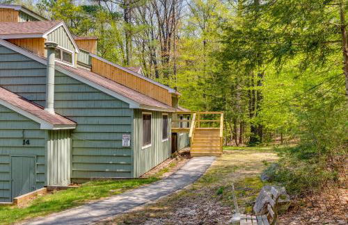 Bartlett Townhome with Balcony 1 Mi to Ski Resort! - Photo 23