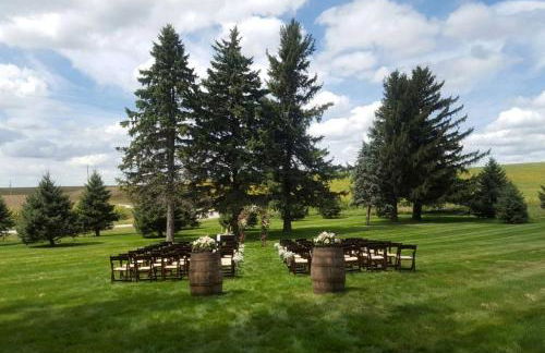 Spacious Vacation Rental for 22 Guests in a Rural Setting in Montezuma, Iowa - Foto 25