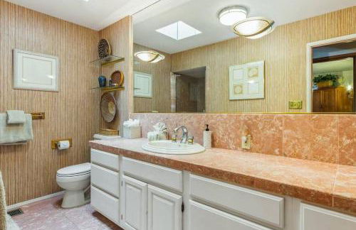 Oceanview, Walk To Beach, Fire Pit - Photo 14