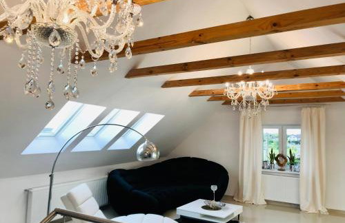 VILLA SUNSHINE "SUNSHINE SUITE" NAD JEZIOREM KOMINEK i WANNA w SALONIE OGRóD BALKON - Foto 2