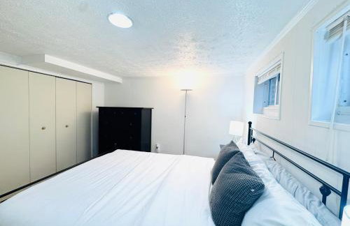 Entire 4 bedroom familyfriendly basement apartment, MetroWalk - Foto 18