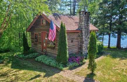 Authentic Maine Log CabinLakefrontKayaksPets - Foto 1