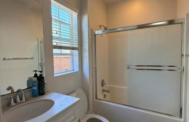 Cozy 2-Bedroom Home in Eastvale - Foto 17