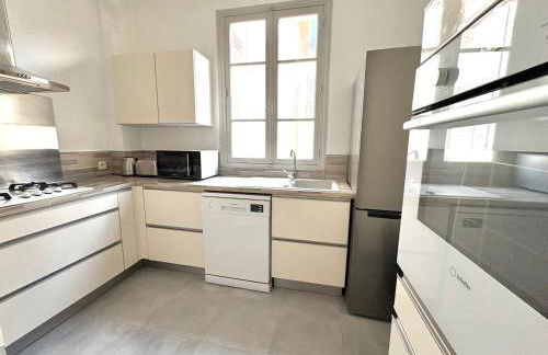 GUSTAVE - Charming Eiffel Tower Appartement - - Foto 9