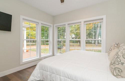 My Blue Haven - Shared lake access across the street! Glamorous home! - Foto 25