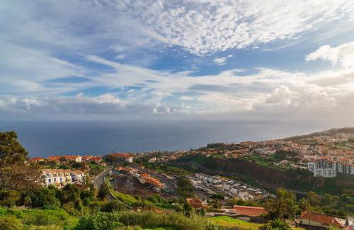 GuestReady - Breathtaking seaview in Caniço - Foto 46